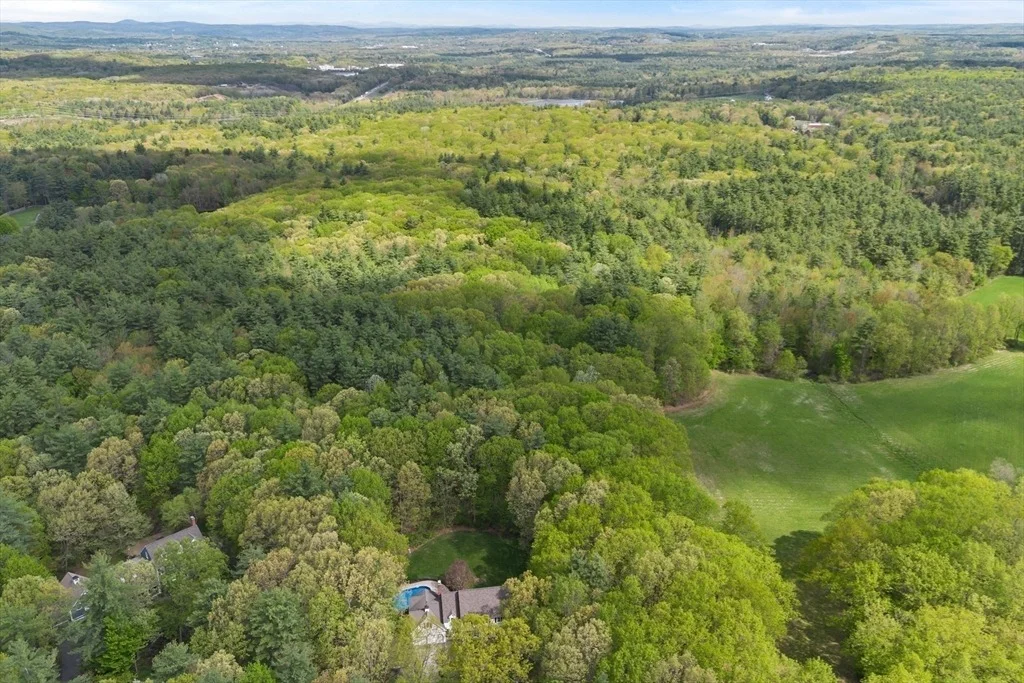 Photo of 825 Brockelman Rd