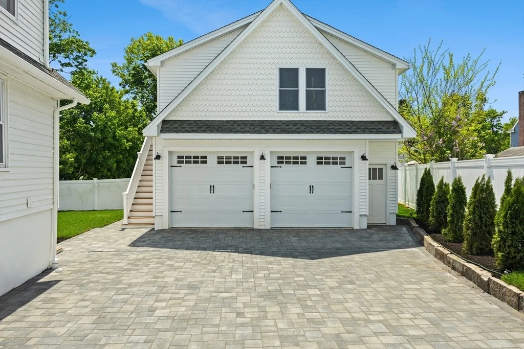 Photo of 7 Somerville Ave