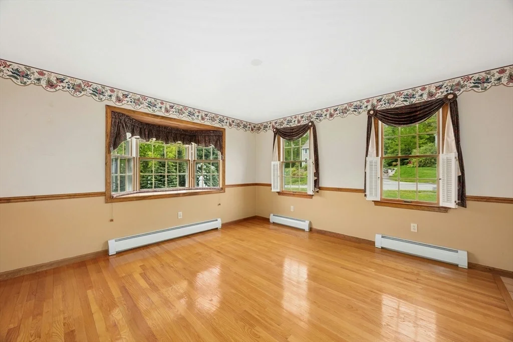 Photo of 19 Steppingstone Dr