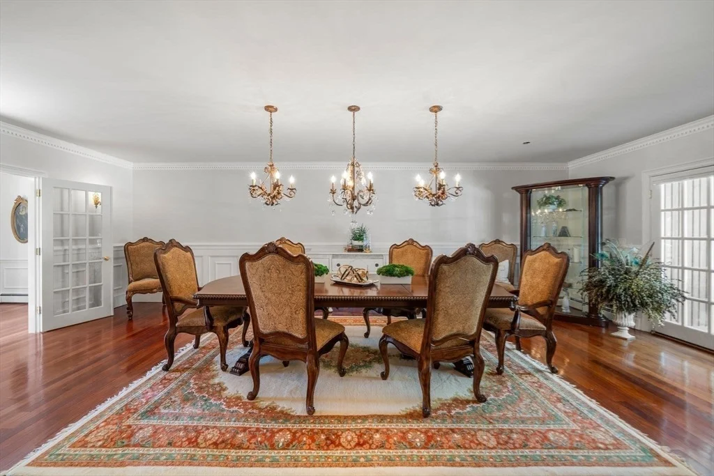 Photo of 286 Mayflower Cir