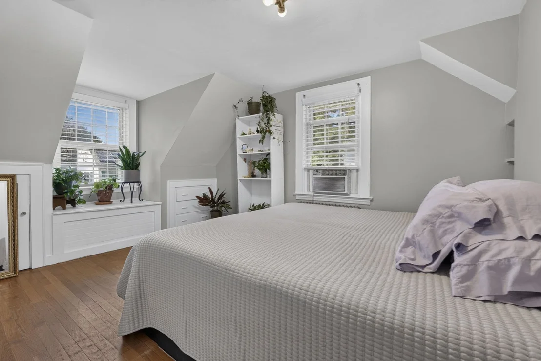 Photo of 8 Lyndale Rd