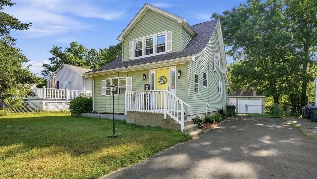 Photo of 87 Lakevilla Ave