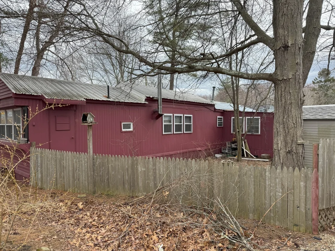 Photo of 150 Beach Rd