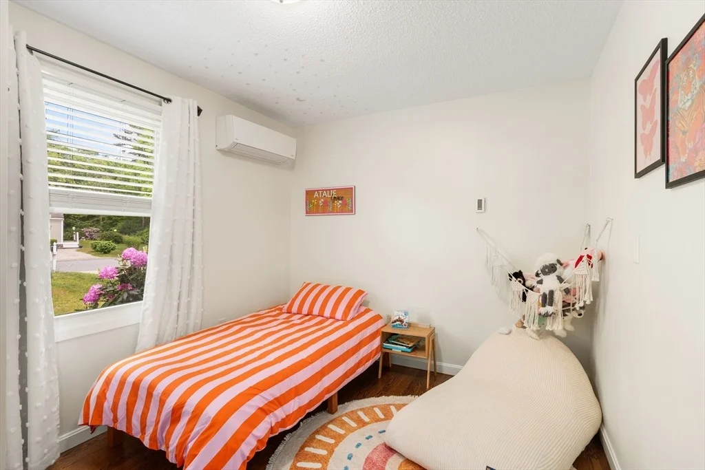 Photo of 9 Debbies Ln