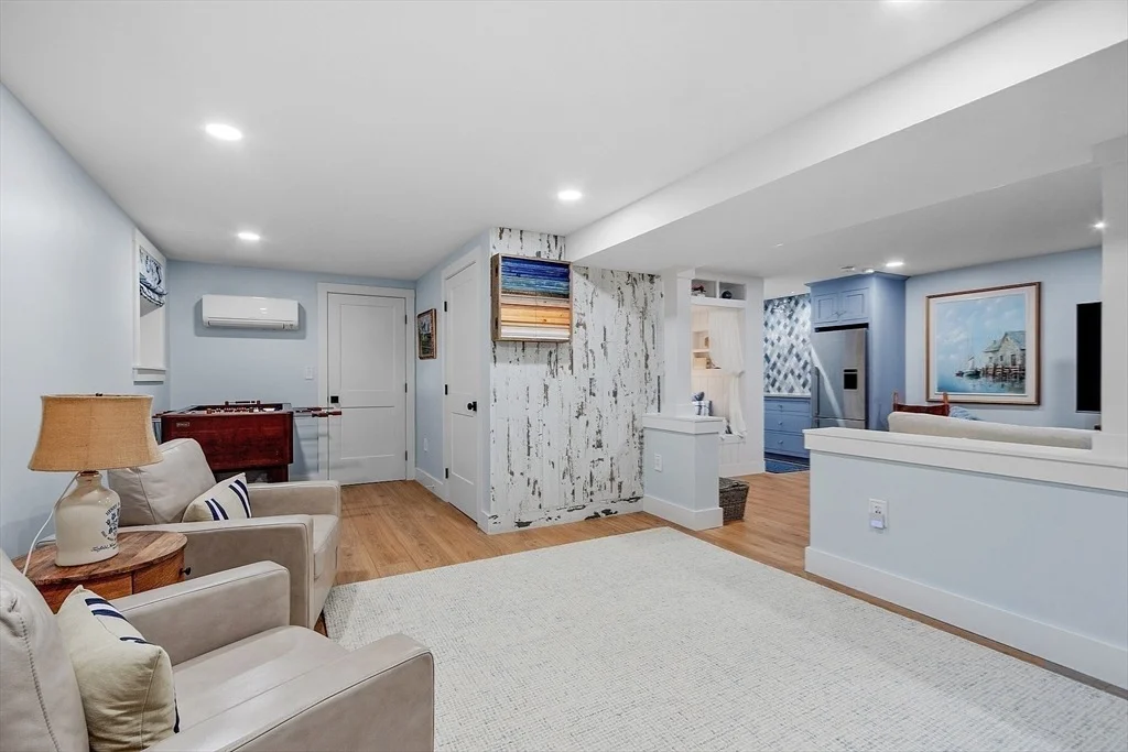 Photo of 124 Osgood Rd