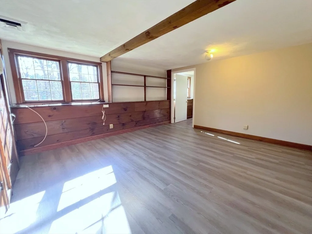 Photo of 43 Abbott Ln