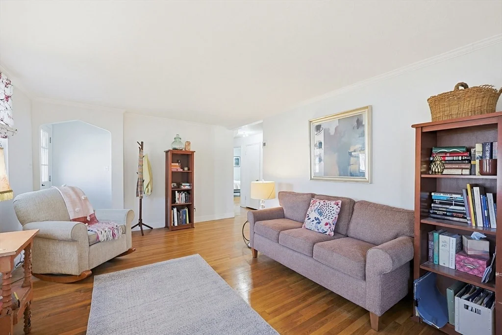Photo of 10 Parsons Ave