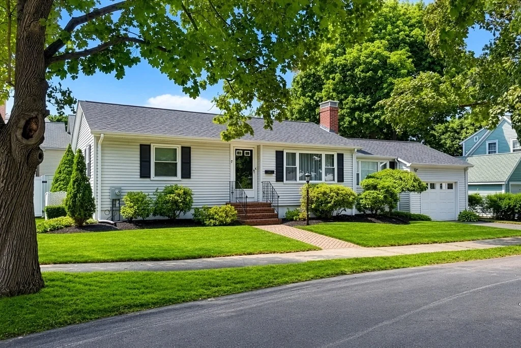 Photo of 7 Puritan Rd