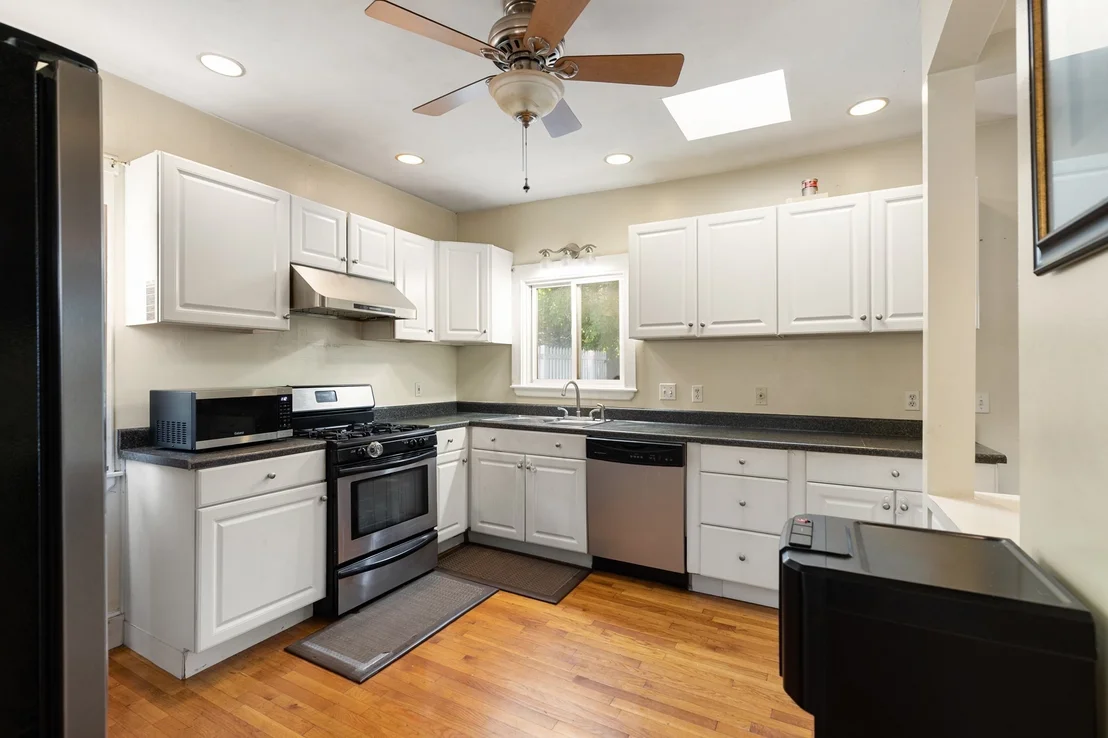Photo of 100 Euclid Ave
