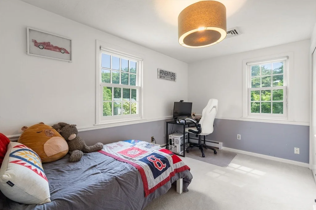 Photo of 18 Hearthstone Cir