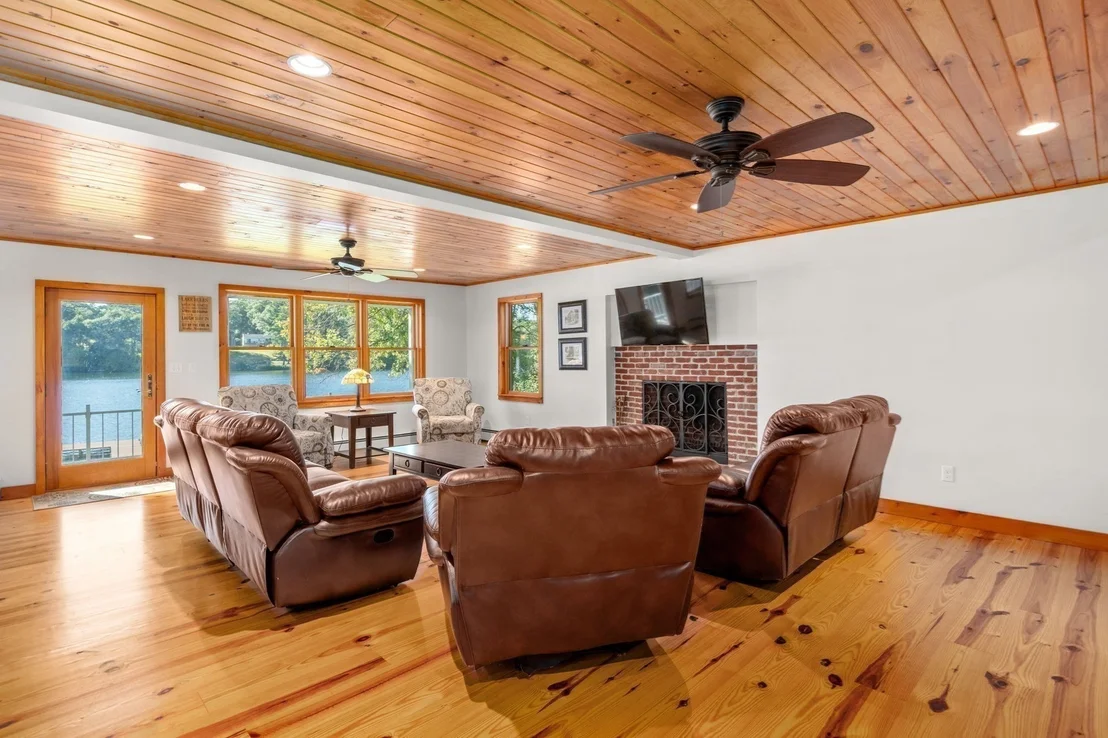 Photo of 10 Klondike Rd