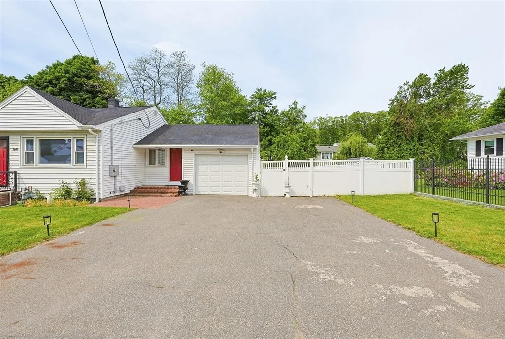 Photo of 168 Jackson