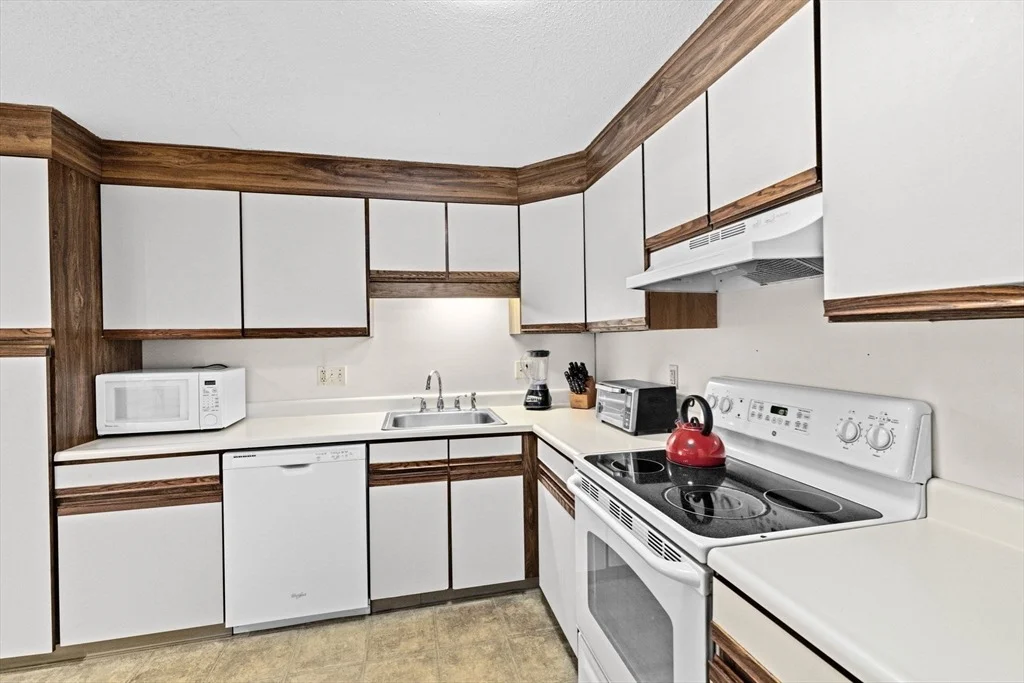 Photo of Unit E at 21 Pine St