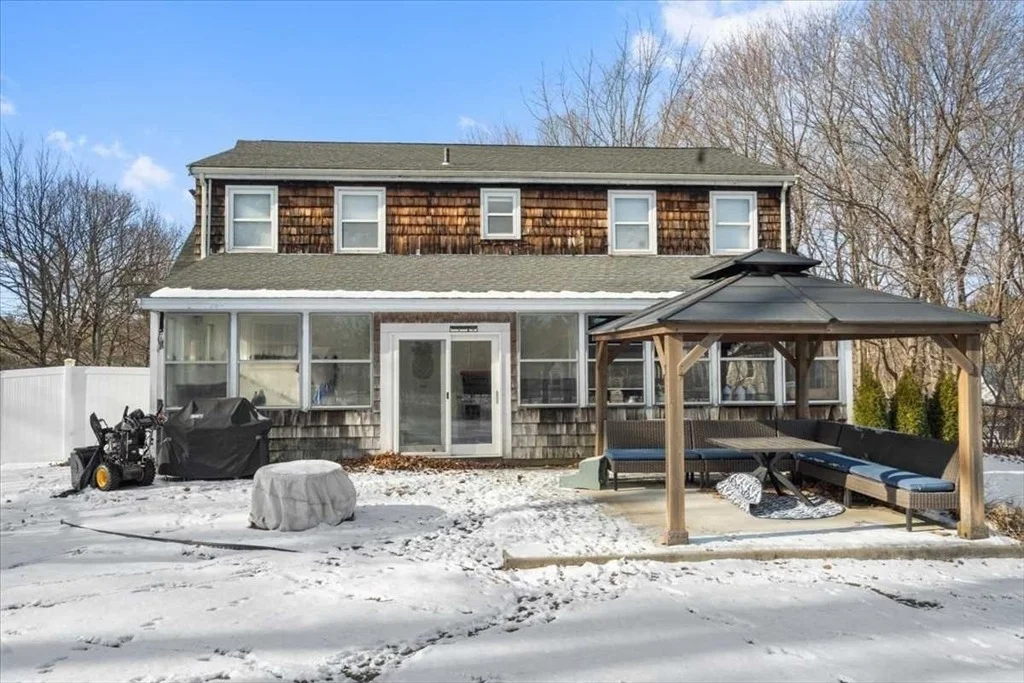 Photo of 1 Olde Parish Ln