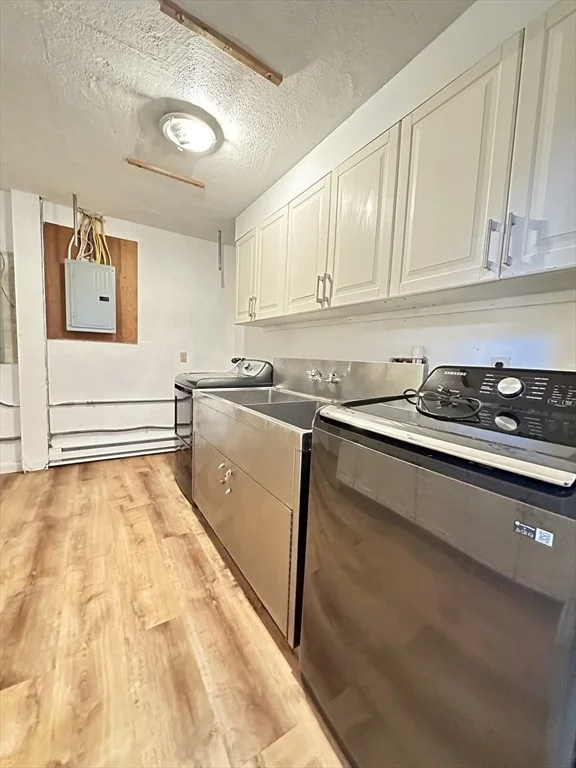 Photo of 24 Hemlock Dr