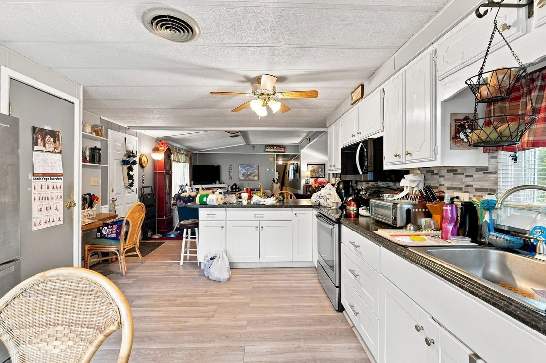 Photo of 60 Longboat Dr