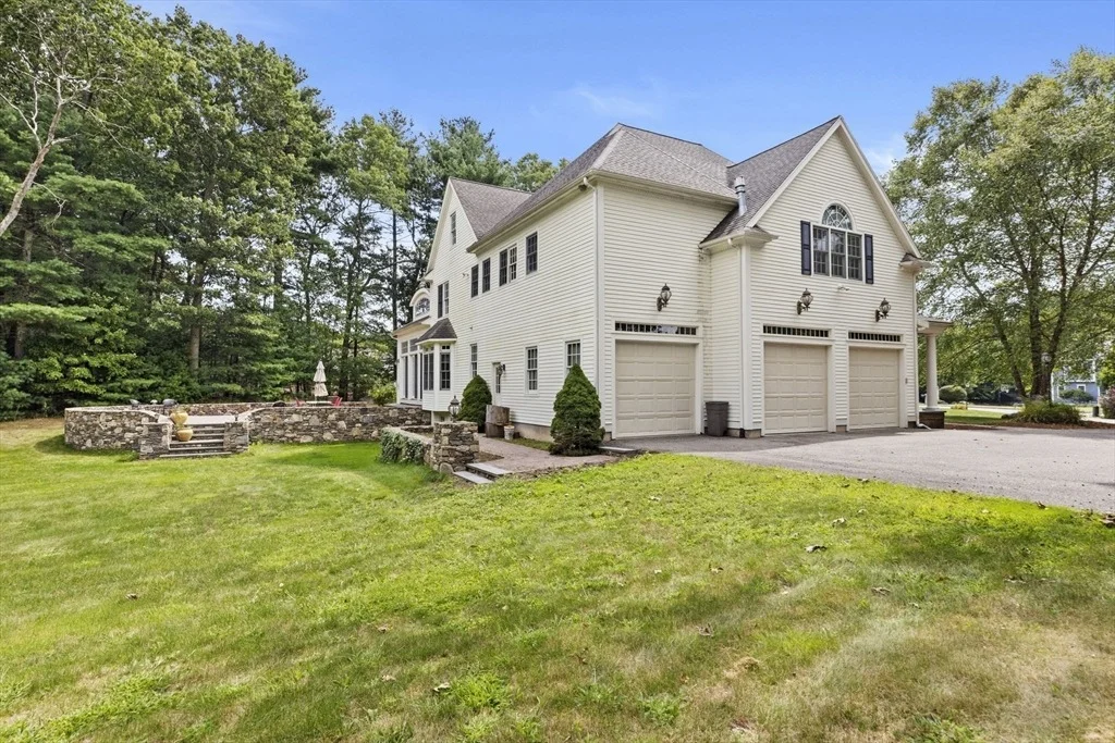 Photo of 21 Crosswoods Path