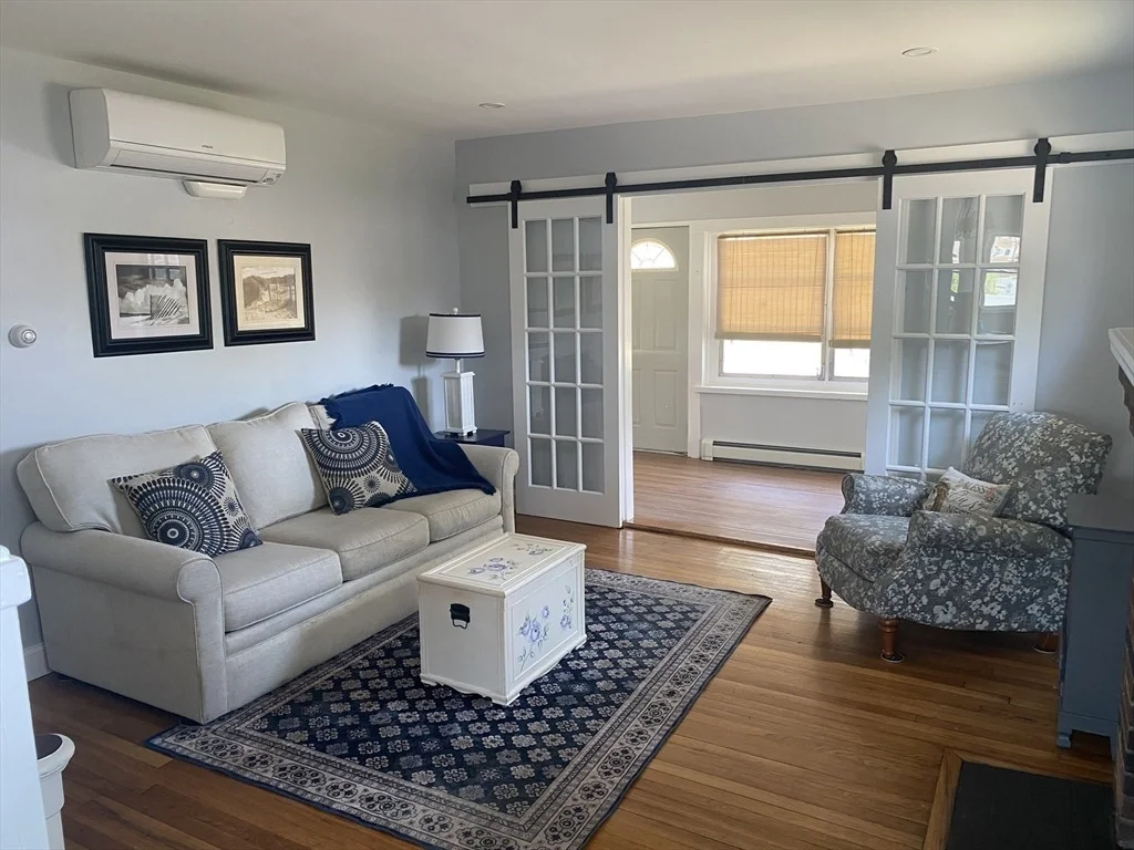 Photo of 43 Shore Ave