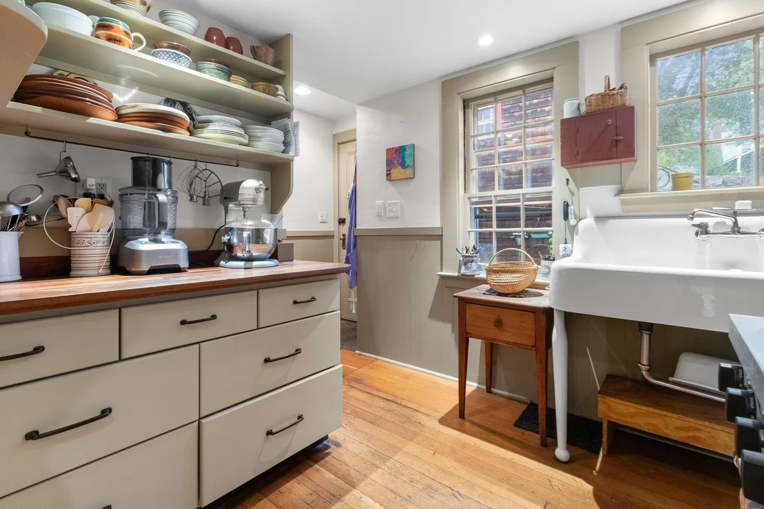 Photo of 146 Leonard St