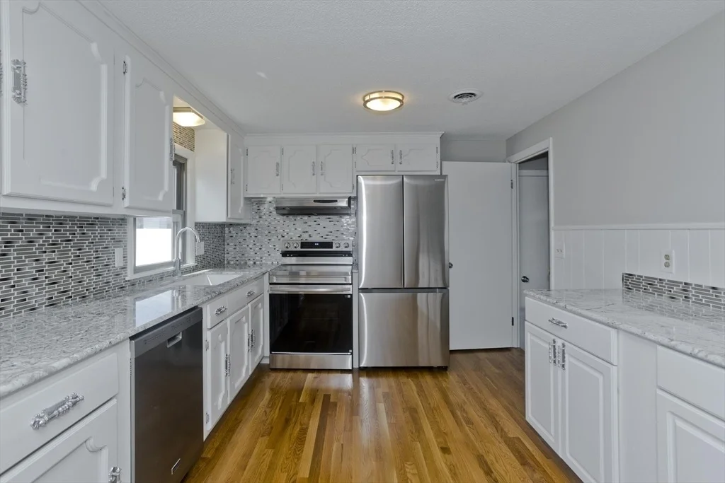 Photo of 185 Fletcher Cir