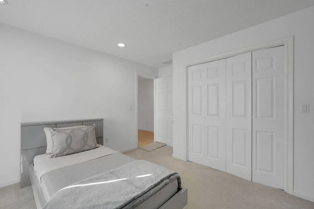 Photo of 202 Williamsburg Dr