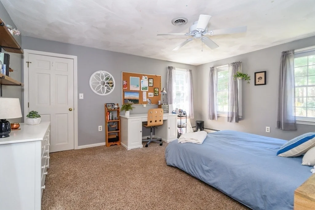 Photo of 36 Bubbling Brook Rd