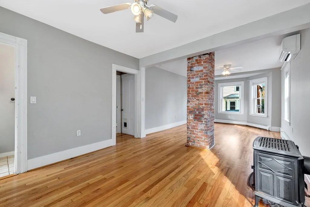 Photo of 7 Harold Ave