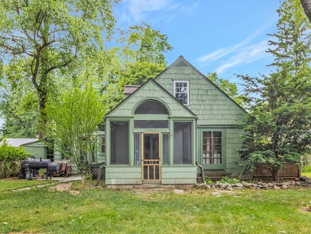 Photo of 387 Willow Street
