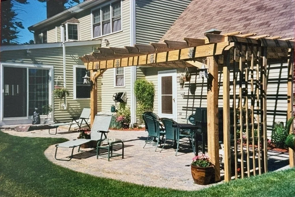 Photo of 17 Ice Pond Drive