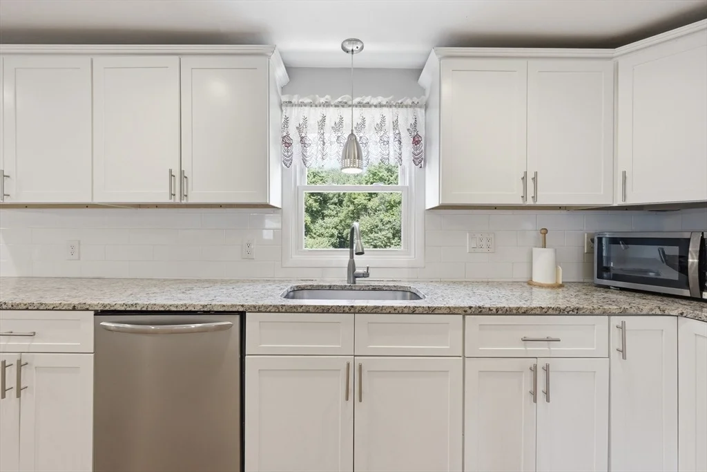 Photo of 86 Scarsdale Rd
