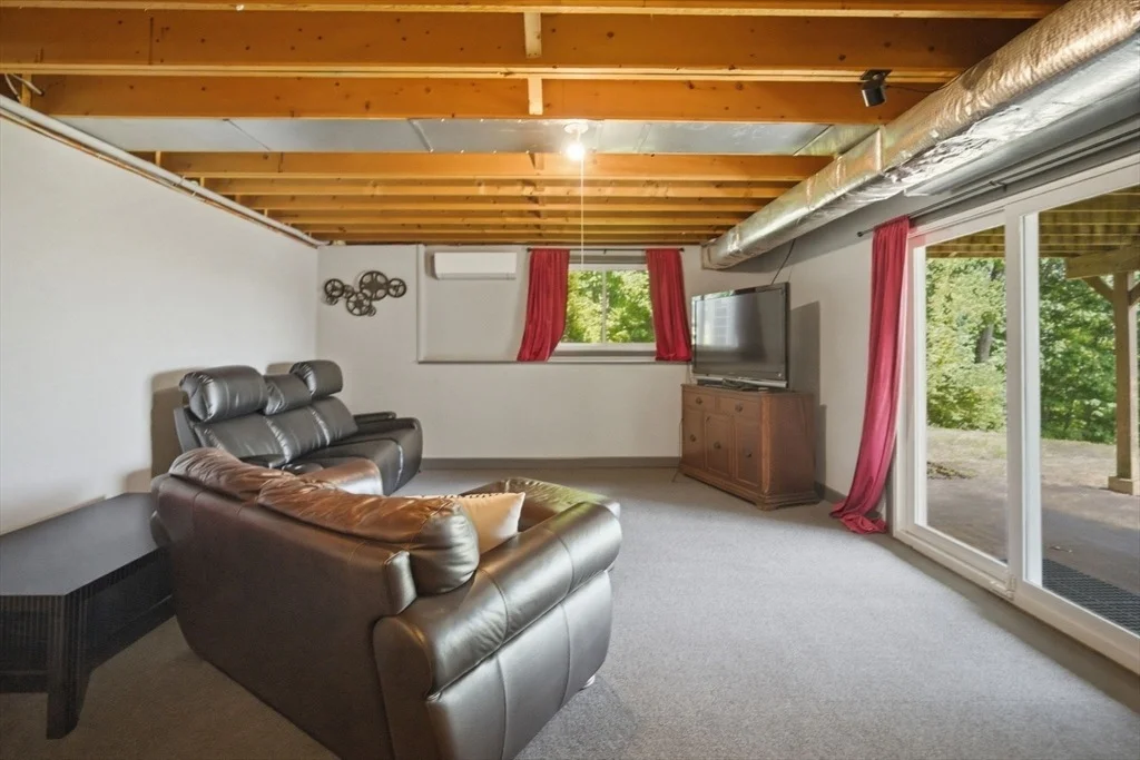 Photo of 48 Birch Bluff Rd