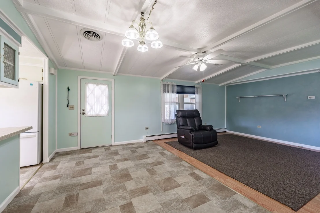 Photo of 50 Warfield