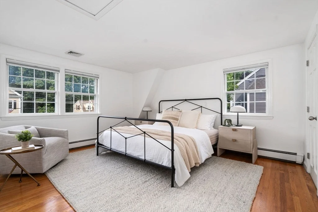 Photo of 26 Hawthorn Ave