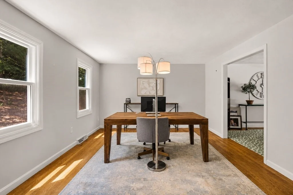 Photo of 74 Lakeview Rd
