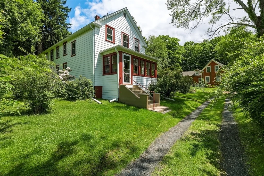 Photo of 43 Garage Rd