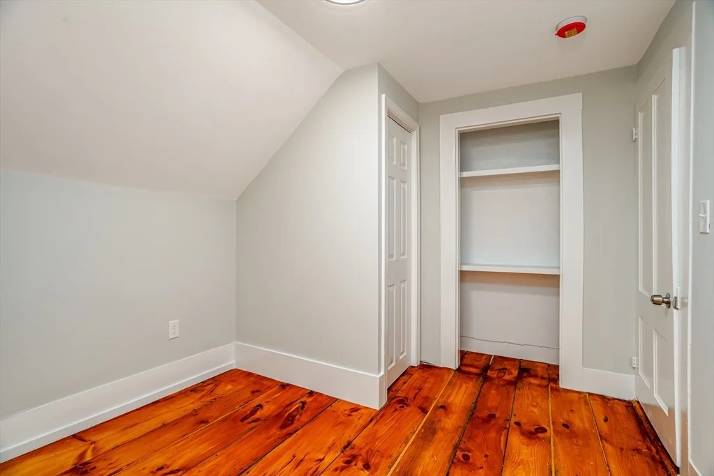 Photo of 31 Charles Pl