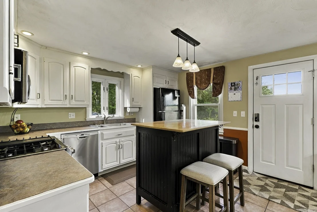 Photo of 35 Anthony Rd