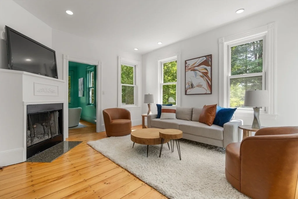 Photo of 302 Concord Road