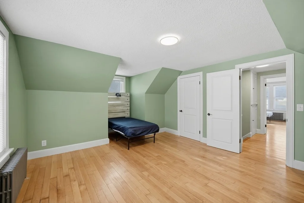Photo of 3076 Boston Rd