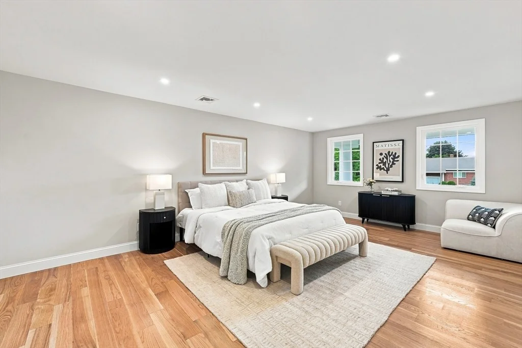 Photo of 7 Viking Rd