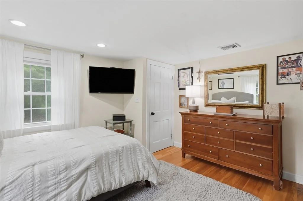 Photo of 9 Tapley Rd