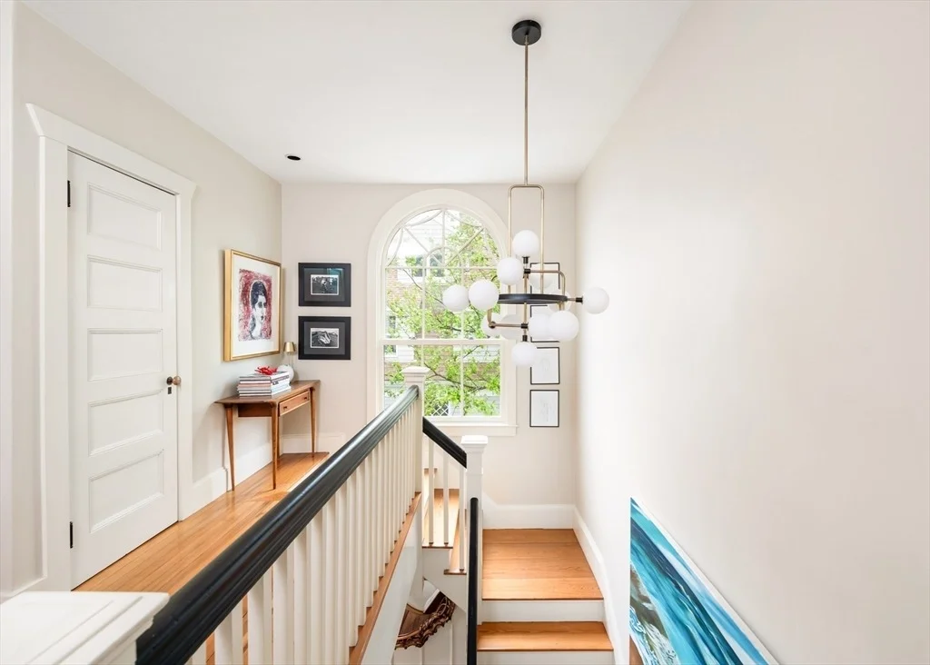 Photo of 46 Holbrook Ave