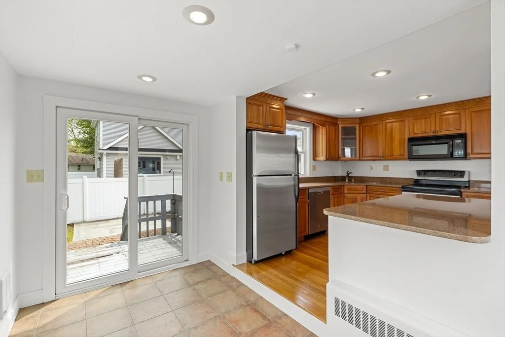 Photo of 13 Munroe Ave