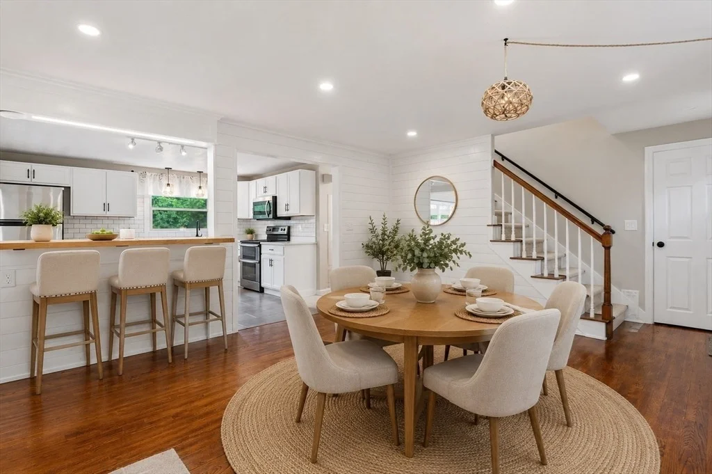 Photo of 80 Webster St