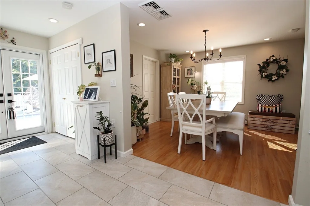 Photo of 27 Overlea Avenue