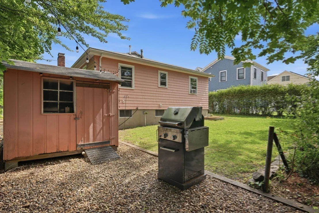 Photo of 84 Oak Street