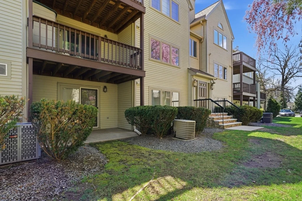 Photo of Unit F at 63 Maple St