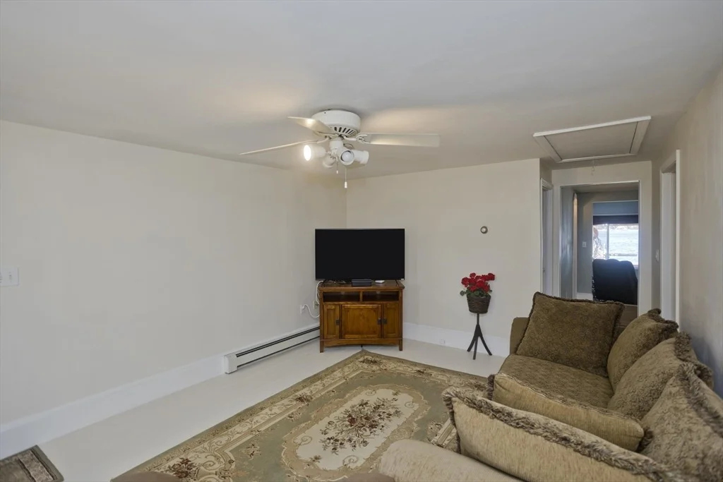Photo of 62 Riverside Dr