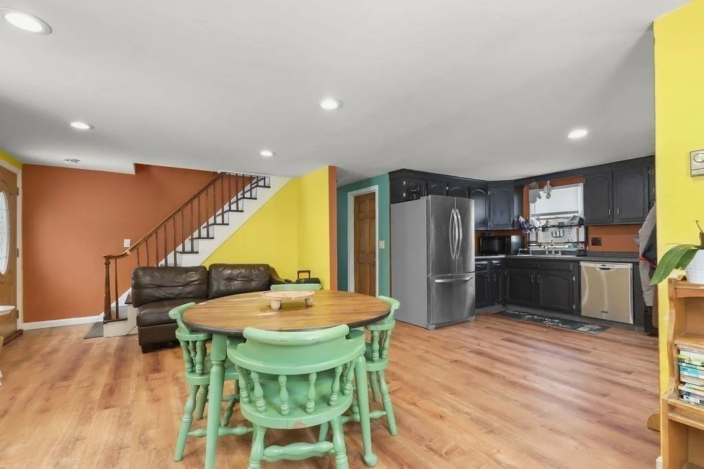 Photo of 4 White Pine Ave