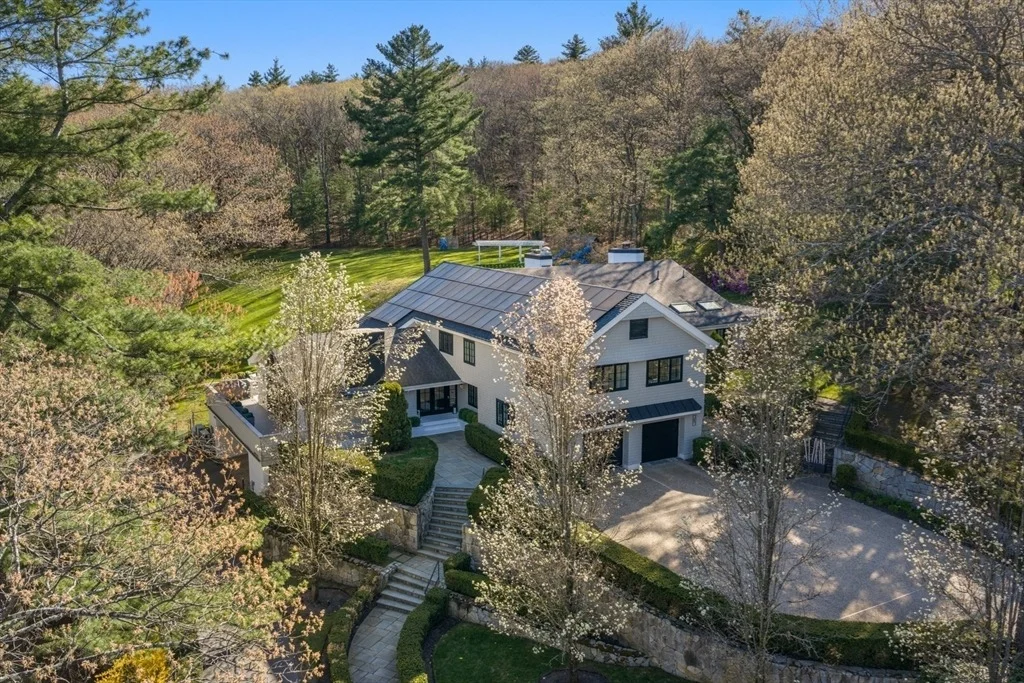 Photo of 44 Meadowbrook Road